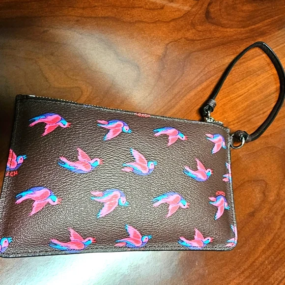 Coach sparrow wristlet - Picture 2 of 2